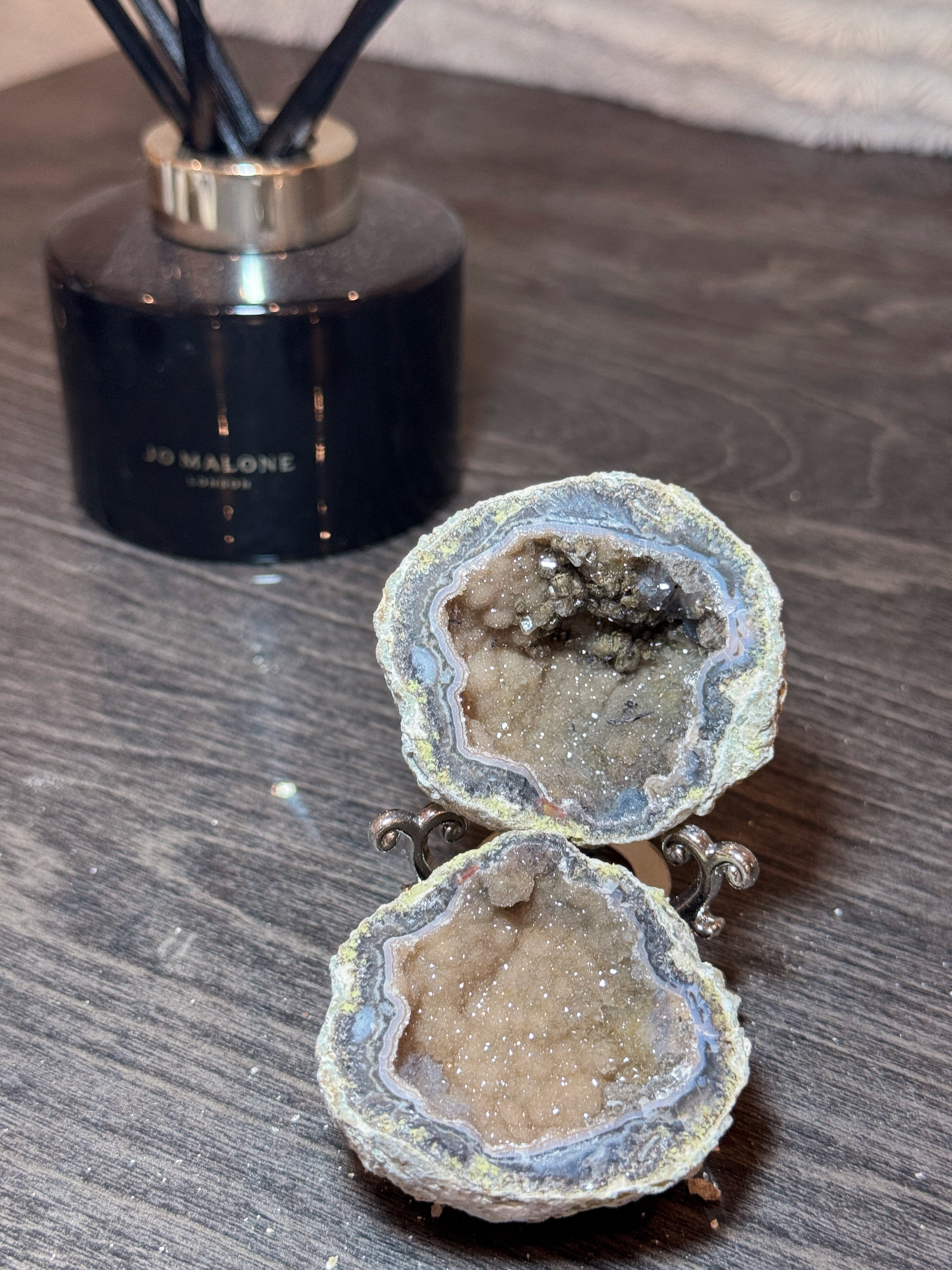 "Twilight Cavern" - Agate Geode
